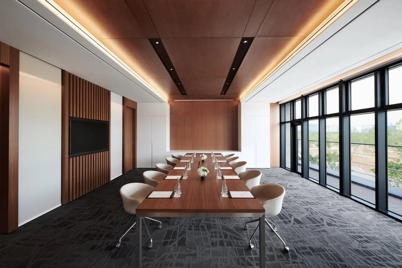 Courtyard By Marriott Seoul Botanic Park Hotel