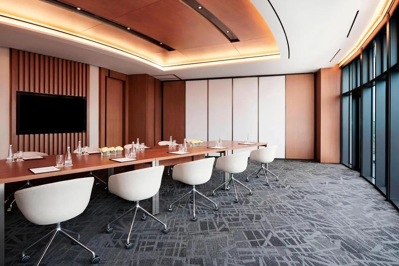 Courtyard By Marriott Seoul Botanic Park Hotel
