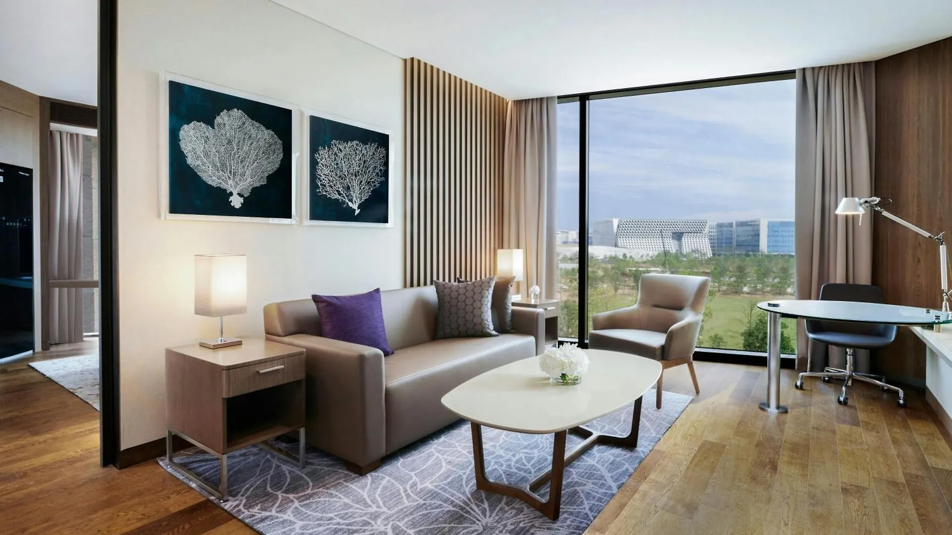 Courtyard By Marriott Seoul Botanic Park Hotel
