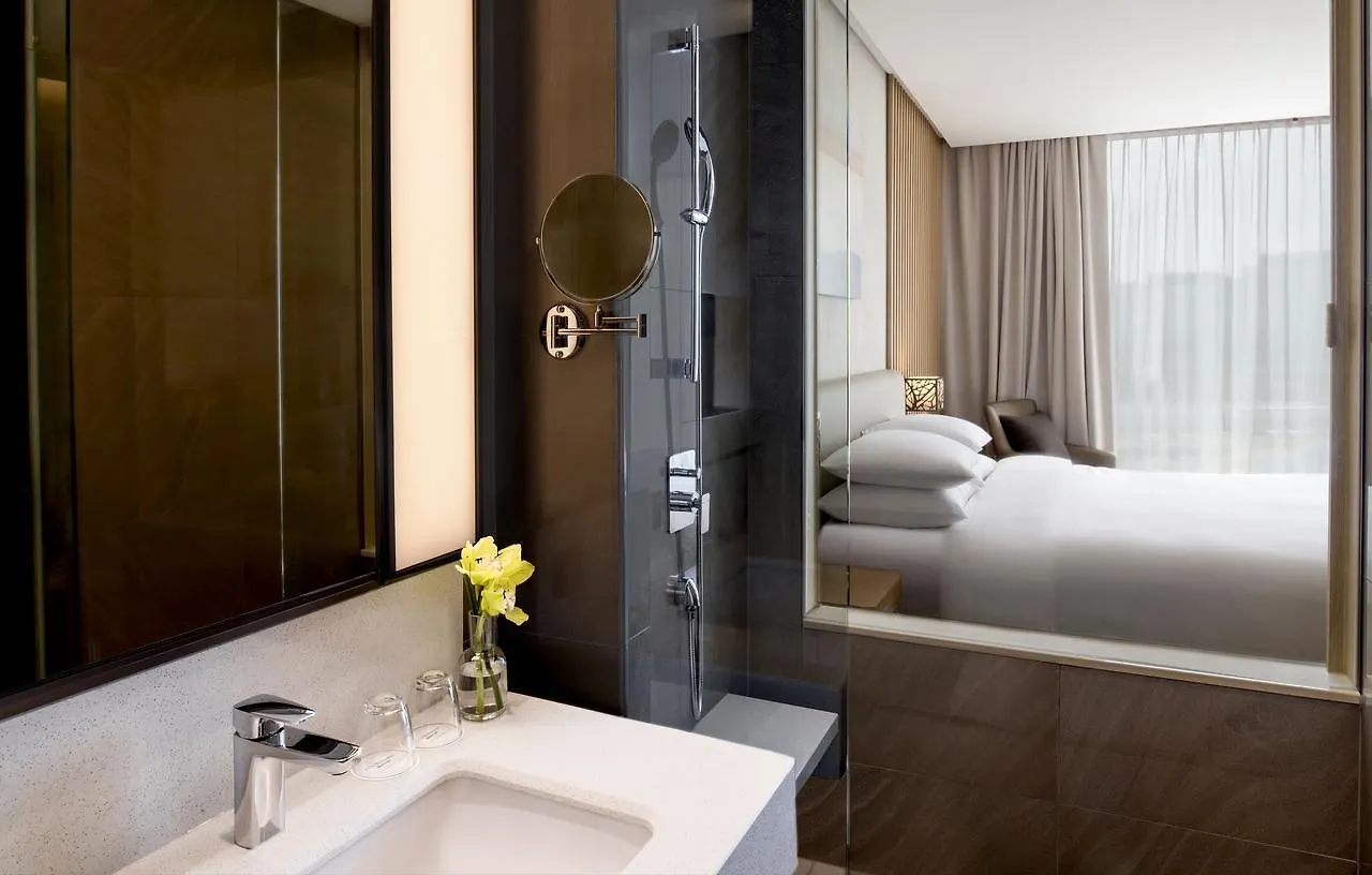 Courtyard By Marriott Seoul Botanic Park Hotel